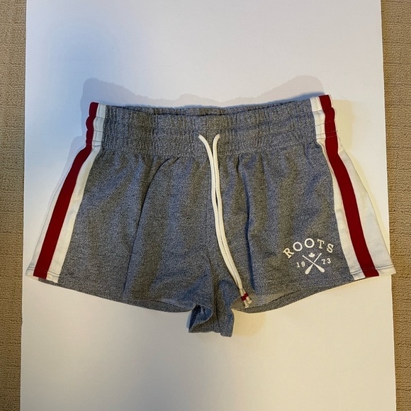 Roots Sweat Shirts Size Small - Picture 1 of 3